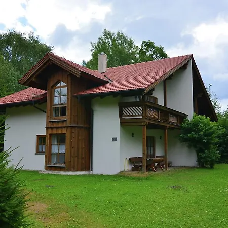 Nyaraló Modern Holiday Home In Bischofsmais With Balcony *