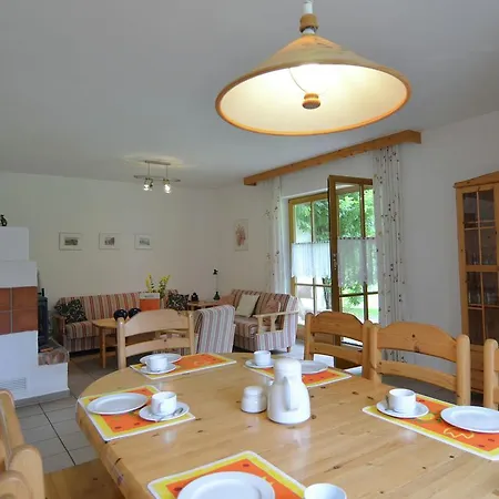 Modern Holiday Home In Bischofsmais With Balcony Nyaraló