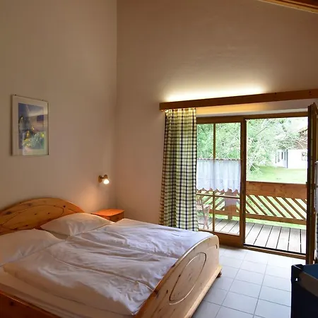 Modern Holiday Home In Bischofsmais With Balcony Nyaraló *