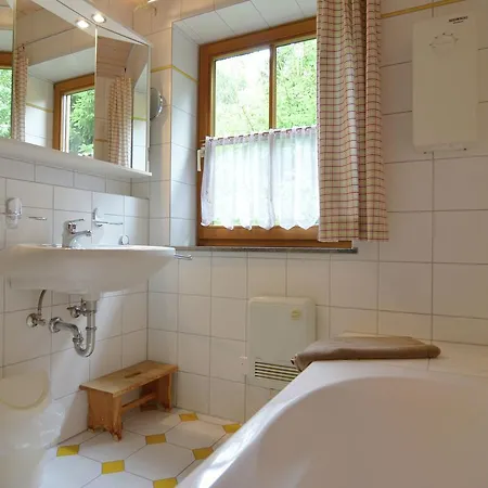 Nyaraló Modern Holiday Home In Bischofsmais With Balcony *